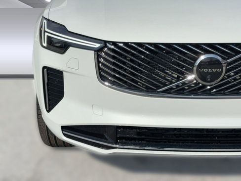 New 2026 Volvo XC90 B6 Ultra w/ Protection Package image 28