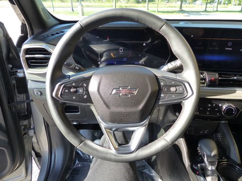 Used 2025 Chevrolet TrailBlazer ACTIV FWD image 26