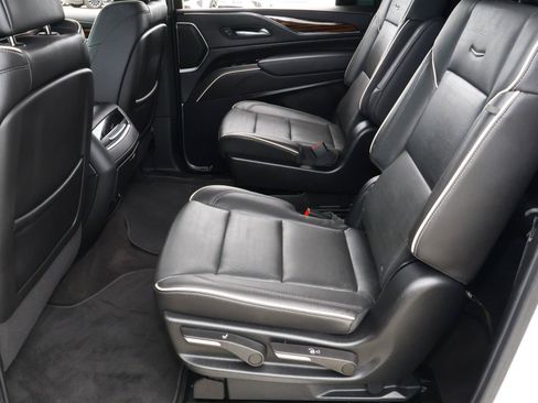 Certified 2024 Cadillac Escalade ESV Premium Luxury RWD image 27