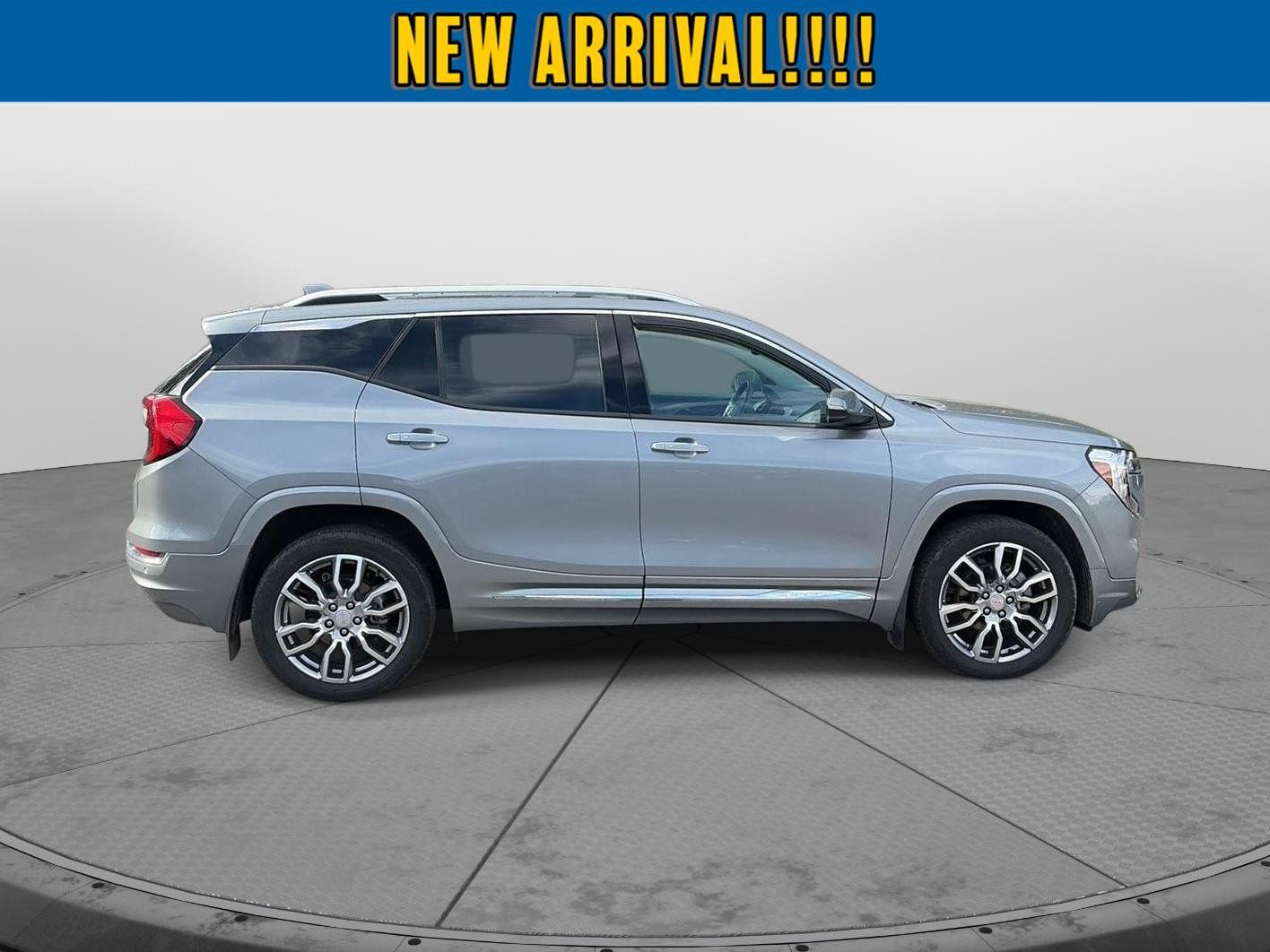Used 2023 GMC Terrain Denali AWD/4WD image 8