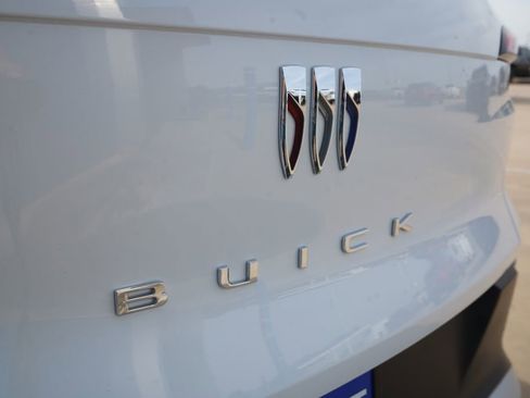 Used 2025 Buick Envista Sport Touring FWD image 5