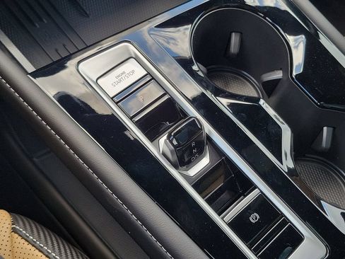 New 2026 Volkswagen Atlas Cross Sport SE FWD image 10
