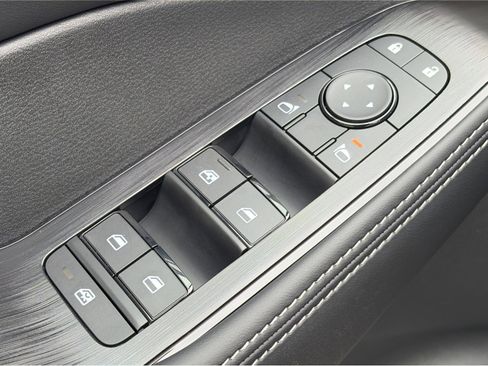 New 2026 Nissan Rogue Platinum w/ Platinum Premium Package AWD/4WD image 5