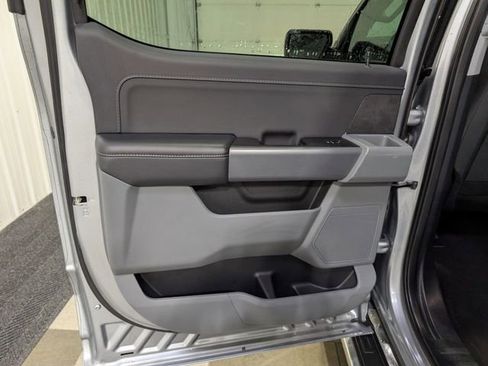 Used 2025 Ford F150 XLT w/ Equipment Group 301A Standard image 9