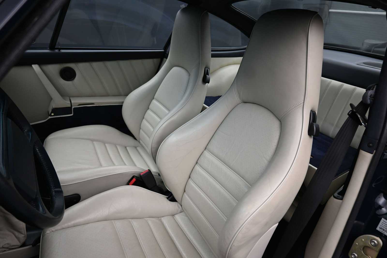 Used 1987 Porsche 911 Carrera RWD image 5