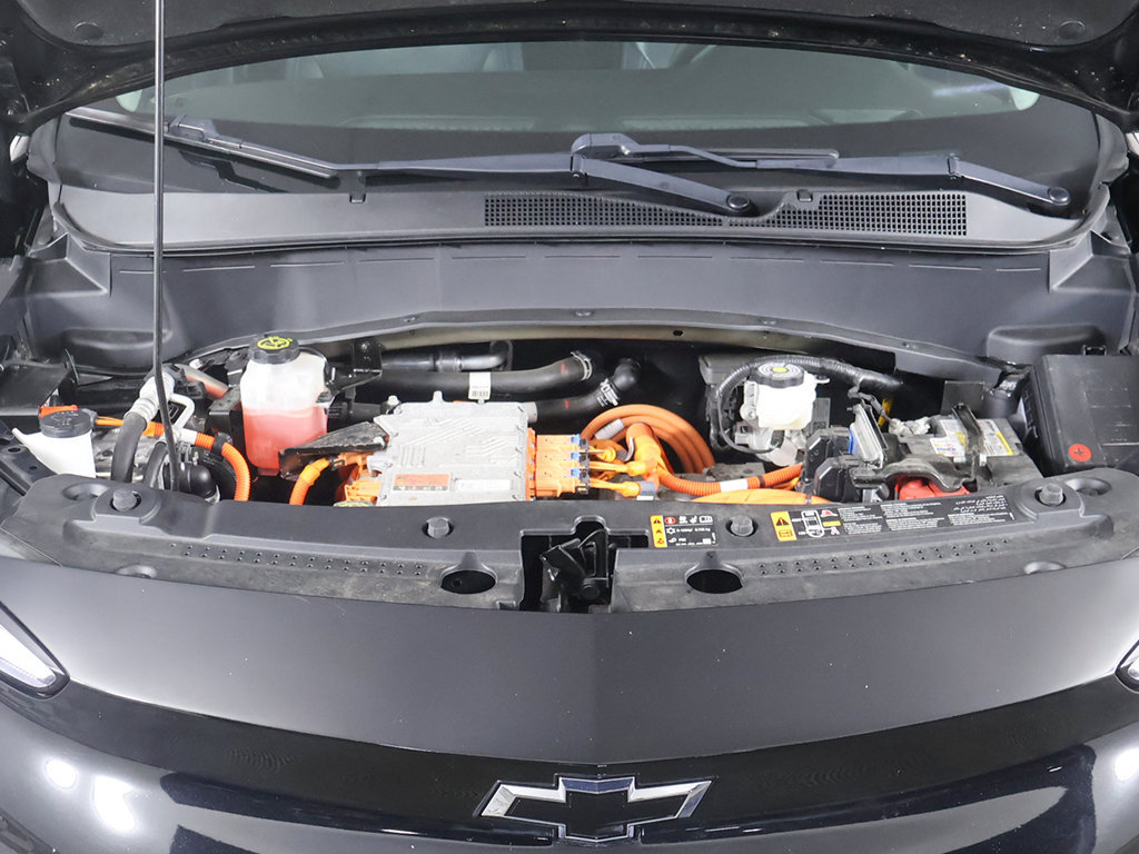Used 2023 Chevrolet Bolt EUV Premier w/ Sun & Sound Package FWD image 25