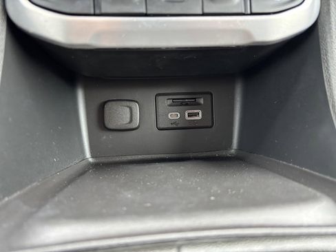 Used 2023 GMC Acadia SLT w/ Elevation Edition AWD/4WD image 31
