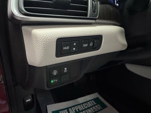 Used 2018 Honda Accord Touring image 14