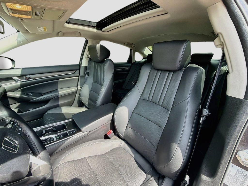 Used 2021 Honda Accord EX-L image 23