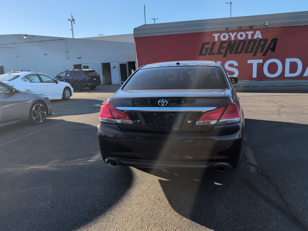 Used 2012 Toyota Avalon Limited FWD image 6