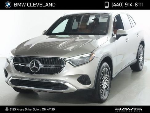Used 2023 Mercedes-Benz GLC 300 4MATIC image 1