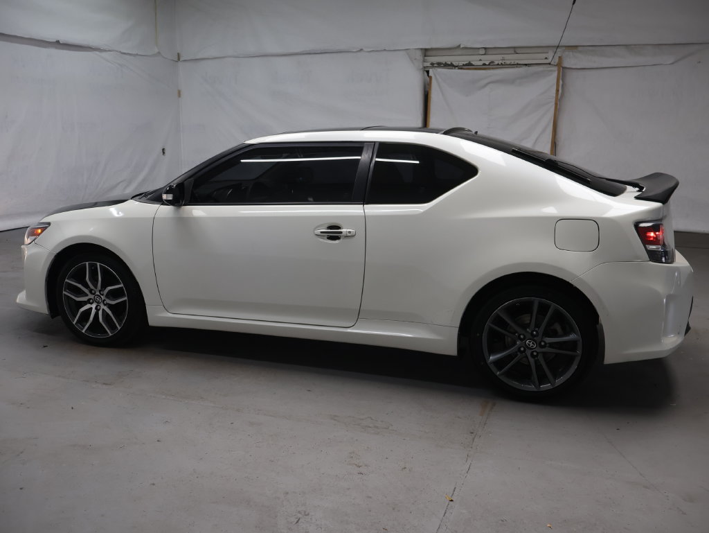 Used 2016 Scion tC FWD image 4
