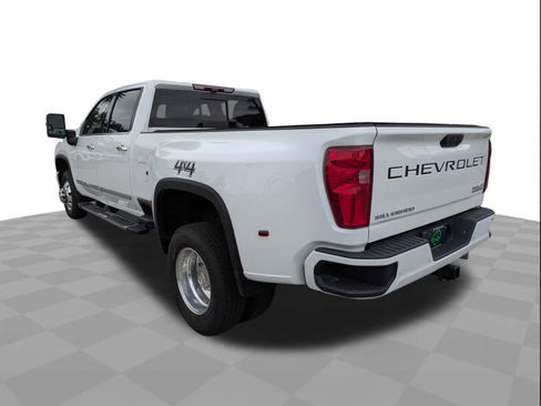 Certified 2024 Chevrolet Silverado 3500 High Country w/ Technology Package image 6