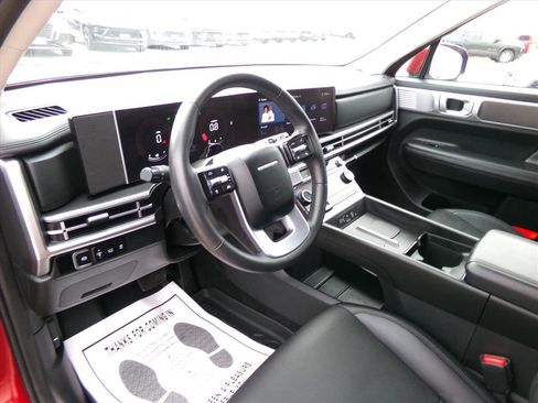 Used 2025 Hyundai Santa Fe SEL image 18