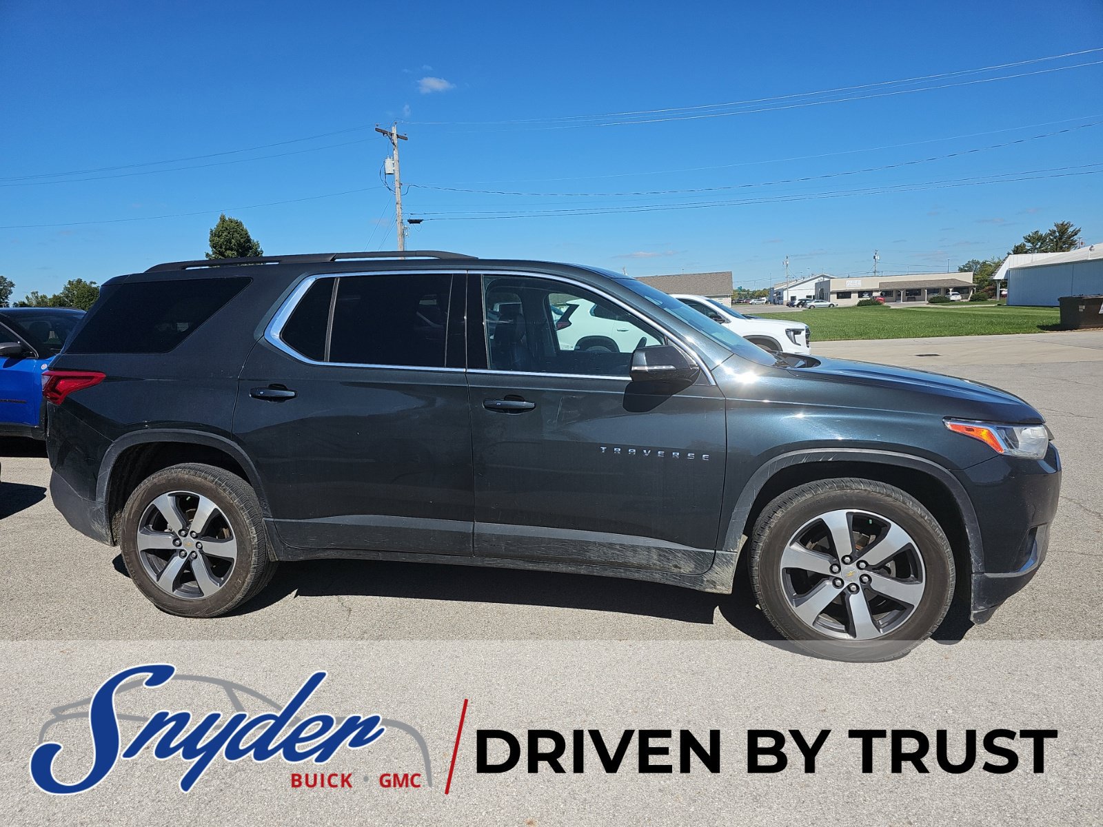 Used 2019 Chevrolet Traverse LT w/ LT Premium Package AWD/4WD image 10