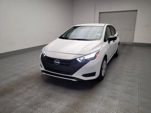 Used 2025 Nissan Versa S w/ Trunk Package FWD image 15