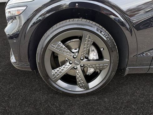 Used 2024 Genesis GV70 2.5T w/ Sport Prestige Package image 15