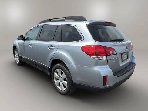 Used 2012 Subaru Outback 2.5i Premium w/ All-Weather Pkg AWD/4WD image 5