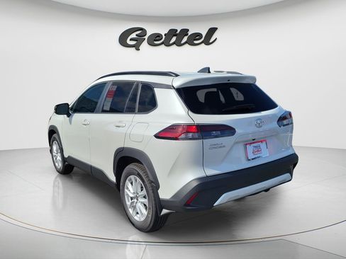 Used 2026 Toyota Corolla Cross LE FWD image 6