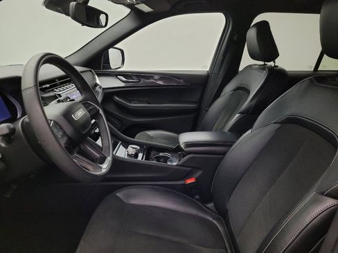 Used 2023 Jeep Grand Cherokee Altitude AWD/4WD image 17