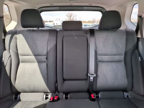 Used 2025 Nissan Rogue SV AWD/4WD image 30