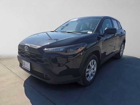Used 2026 Toyota Corolla Cross L AWD/4WD image 7