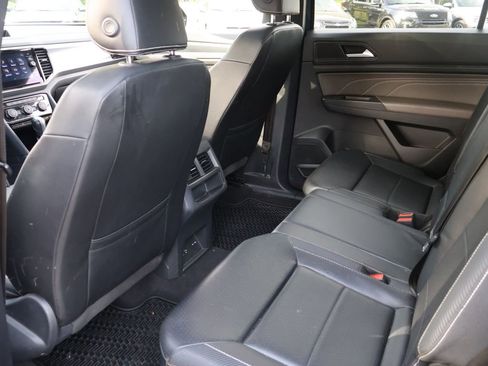 Used 2023 Volkswagen Atlas Cross Sport SEL AWD/4WD image 14