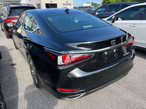 Used 2019 Lexus ES 350 w/ Accessory Package FWD image 3