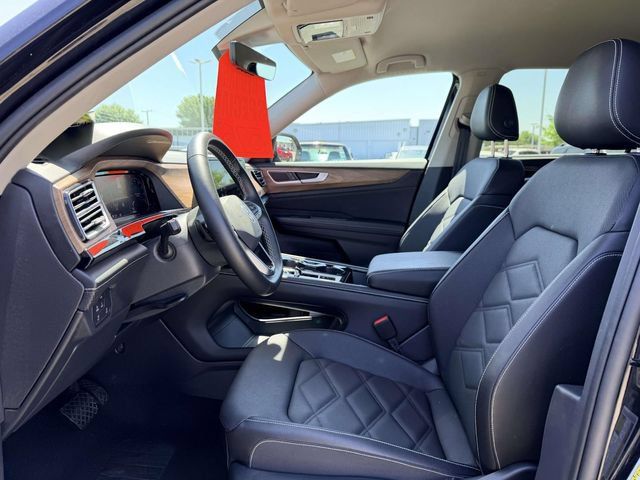 Used 2026 Volkswagen Atlas SE AWD/4WD image 16