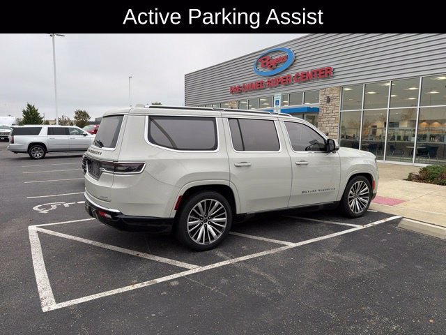 Used 2022 Jeep Grand Wagoneer Series III w/ Rear Seat Video Group 1 AWD/4WD image 3