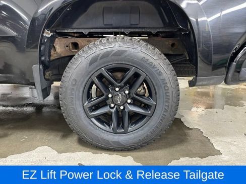 Used 2019 Chevrolet Silverado 1500 Custom Trail Boss w/ Custom Convenience Package AWD/4WD image 19
