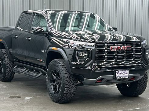 Used 2024 GMC Canyon AT4X image 7