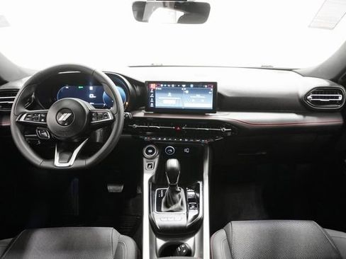 Used 2024 Dodge Hornet GT image 17