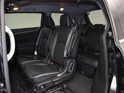 Used 2023 Honda Odyssey Elite image 11