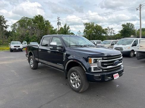 Used 2022 Ford F250 Platinum AWD/4WD image 3