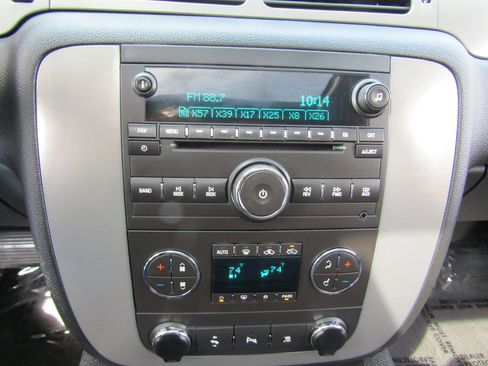 Used 2011 Chevrolet Avalanche LT w/ Luxury Package image 23