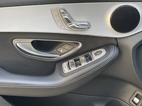 Used 2020 Mercedes-Benz C 300 Sedan image 17
