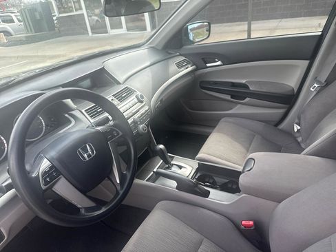 Used 2012 Honda Accord LX image 9