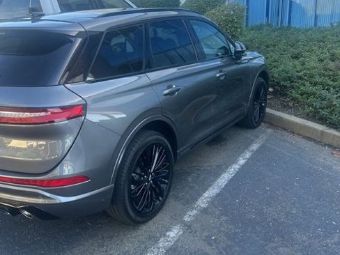 Used 2024 Lincoln Corsair Reserve w/ Equipment Group 201A image 4