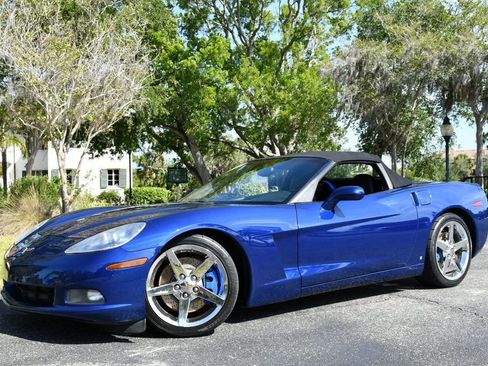 Used 2007 Chevrolet Corvette Convertible w/ Preferred Equipment Group RWD image 23