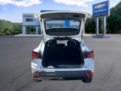 Certified 2024 Chevrolet Trax RS w/ Driver Confidence Package FWD image 33