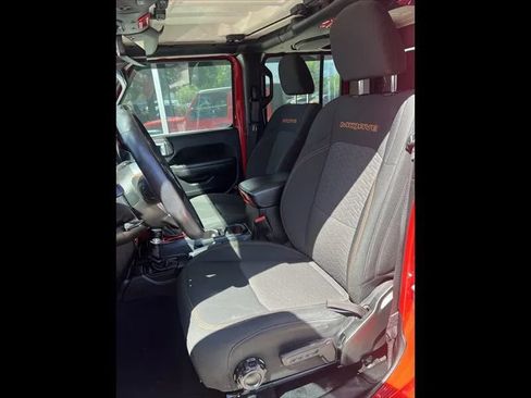 Used 2021 Jeep Gladiator Mojave AWD/4WD image 9