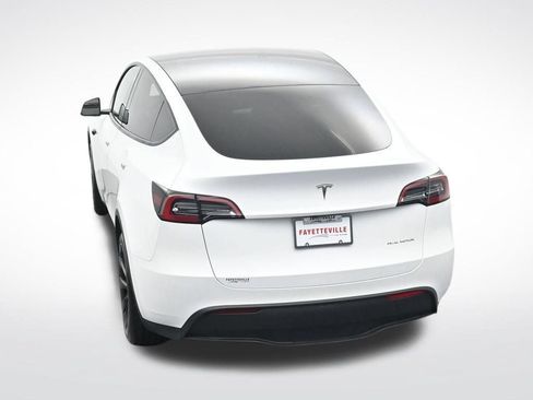 Used 2023 Tesla Model Y Long Range AWD/4WD image 26