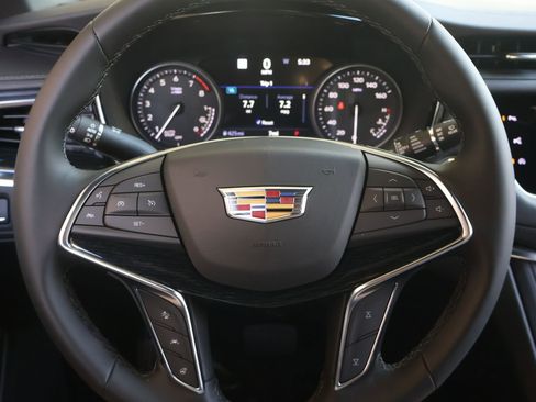 New 2026 Cadillac XT5 Premium Luxury w/ Driver Assist Package FWD image 18