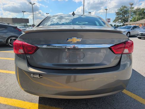 Used 2018 Chevrolet Impala LT w/ Sunroof and Spoiler Package FWD image 6