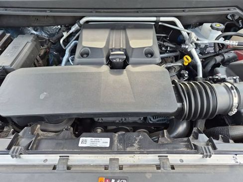 Used 2023 Chevrolet Colorado Z71 w/ Z71 Convenience Package 2 AWD/4WD image 32