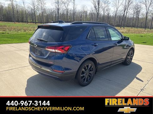 Used 2022 Chevrolet Equinox RS w/ RS Leather Package image 6