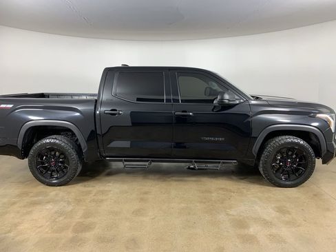 Used 2022 Toyota Tundra SR5 image 7