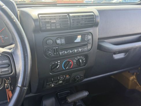 Used 2003 Jeep Wrangler Rubicon AWD/4WD image 22
