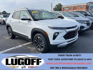 Used 2024 Chevrolet TrailBlazer LT image 1